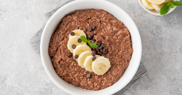 Delicious Dark Chocolate Breakfast Oats Recipe